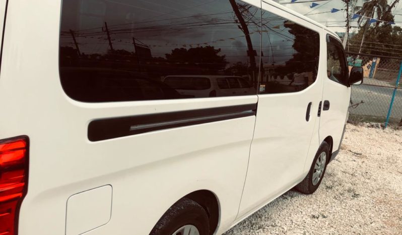 Nissan Caravan 2015 full