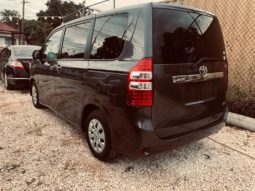 Toyota Noah 2012 full