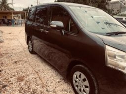 Toyota Noah 2012 full